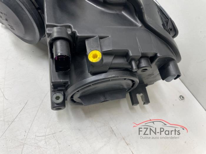 Audi A3 8P Facelift Koplamp Rechts Halogeen H7