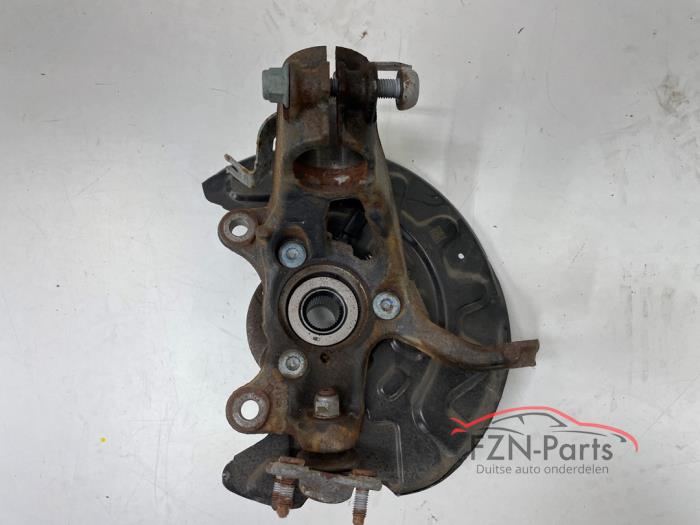 VW Golf 7 Fusee rechts-Voor