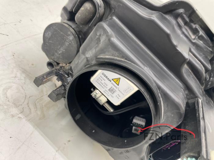 Audi A3 8P Facelift koplamp Links Xenon