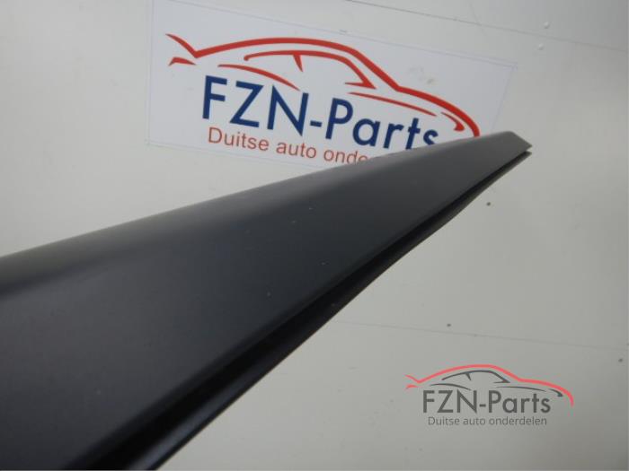 Rolls Royce Cullinan Sideskirt Portier/Scherm lijst Rechts-voor