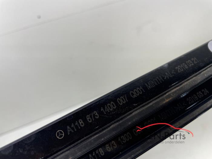 Mercedes-Benz CLA W118 Night Pakket Daklijsten Set