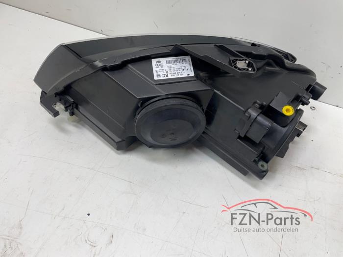 Audi A3 8P Facelift Koplamp Rechts Halogeen H7