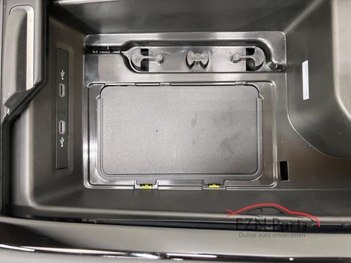 VW ID7 14A Middenconsole Armsteun Leer Draadloos opladen