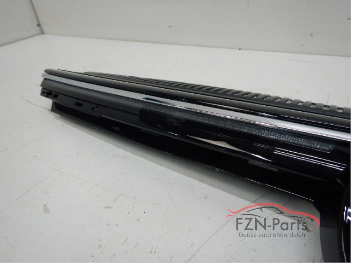 VW Golf 8 GTD Grille Hoogglans Zwart Chrome