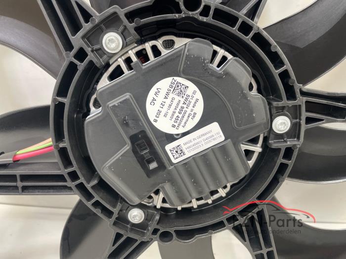 VW Golf 8 Ventilator Enkelfan + Koelluchtventilator + Behuizing