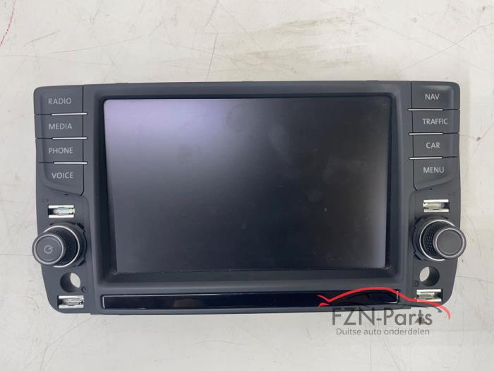 VW Golf 7 GTE Infotainment Discover Pro Navigatiescherm