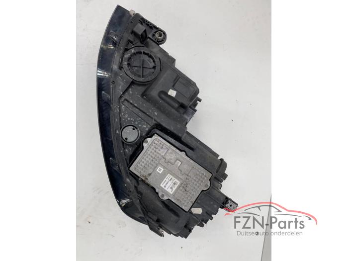 VW Golf 7 GTE VOLLED Koplamp Rechts