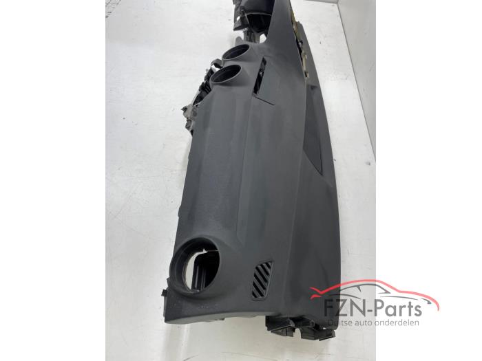 Audi Q2 81B Dashboard Los Titanium zwart