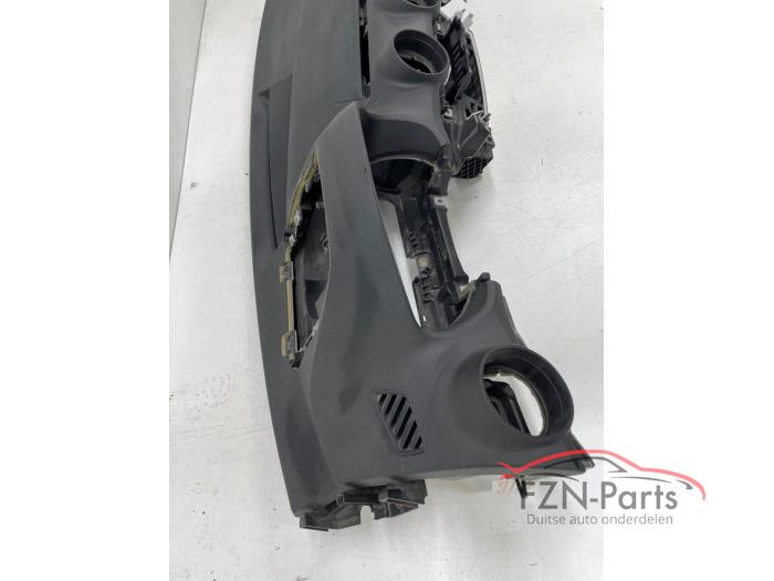 Audi Q2 81B Dashboard Los Titanium zwart
