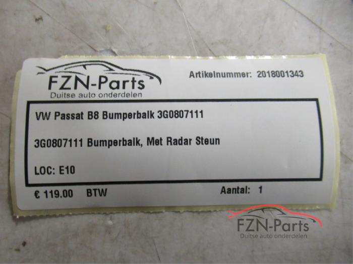 VW Passat B8 Bumperbalk