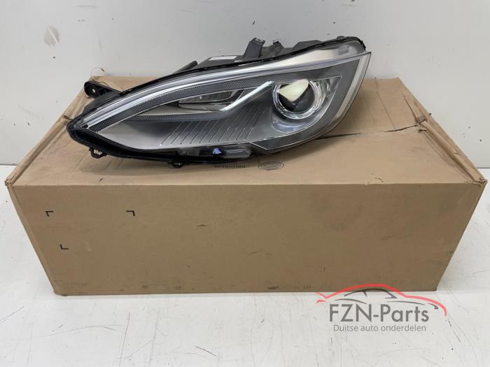 Tesla Model S Koplamp Links