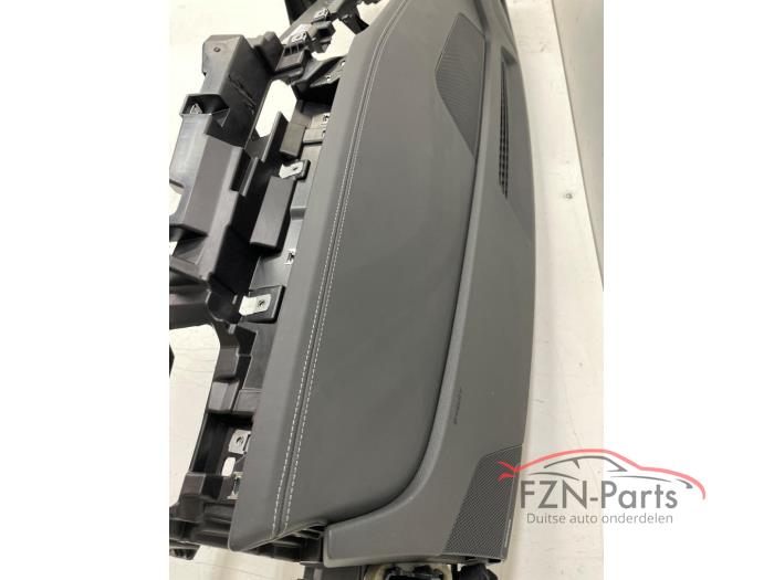 Audi E-tron 4KE Dashboard los Leer Zwart