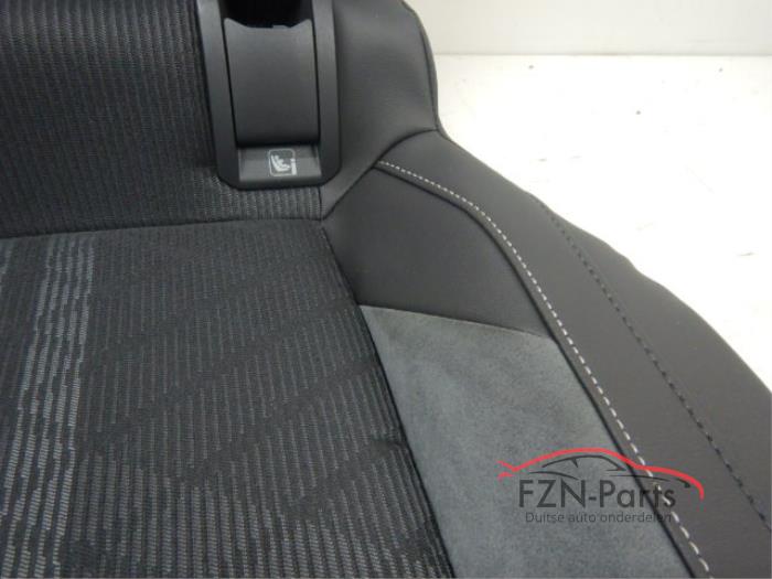 VW Golf 8 R-Line Achterbank 5-Deurs Stof Leer Alcantara