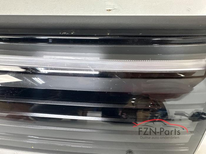 VW Tiguan 571 Verlichte grille Links