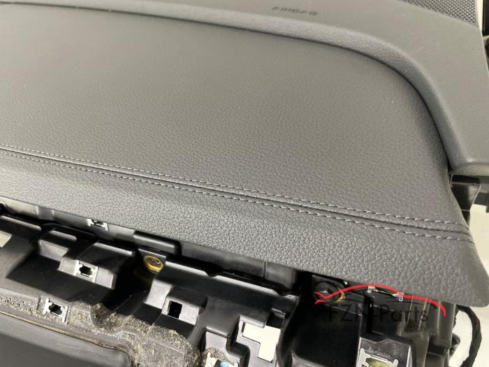 Audi E-Tron 4KE Dashboard basis Zwart