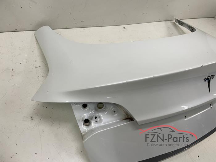 Tesla Model 3 Achterklep