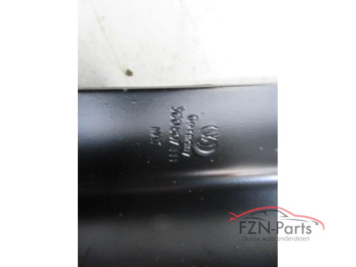 VW Passat B8 Bumperbalk