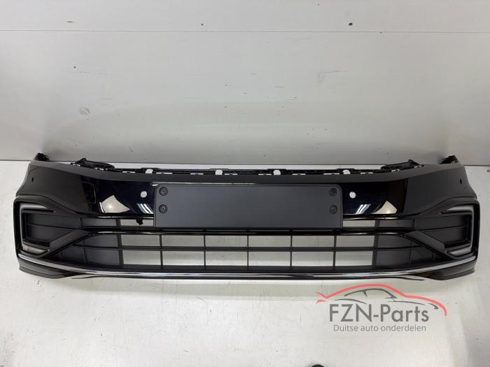 VW Passat B8 Facelift GTE Voorbumper 6PDC LC9X