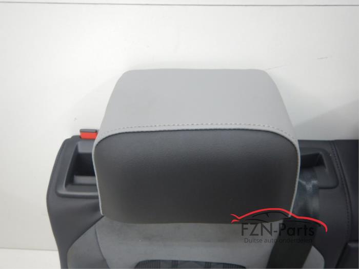 VW Golf 8 R-Line Achterbank 5-Deurs Stof Leer Alcantara