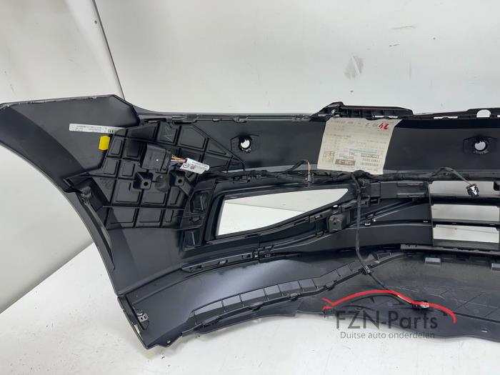 VW Passat B8 Facelift Voorbumper LB7R 4PDC