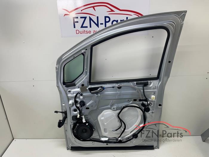 Mercedes Benz Citan W420 Portier Rechts-voor 871