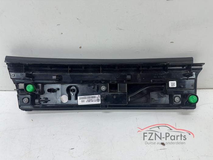 VW Tiguan 571 Verlichte grille Links