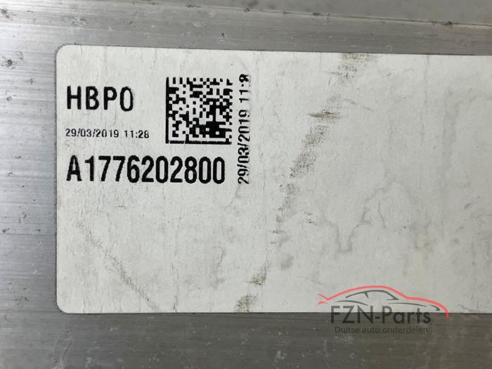 Mercedes-Benz A-Klasse W177 Bumperbalk voorzijde