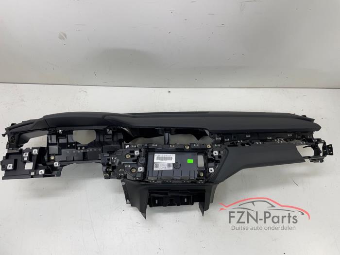 Audi E-Tron 4KE Dashboard basis Zwart