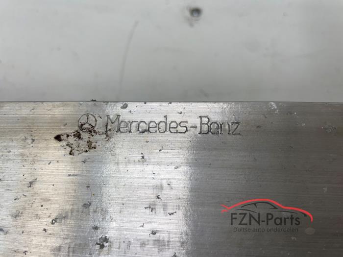 Mercedes-Benz A-Klasse W177 Bumperbalk voorzijde
