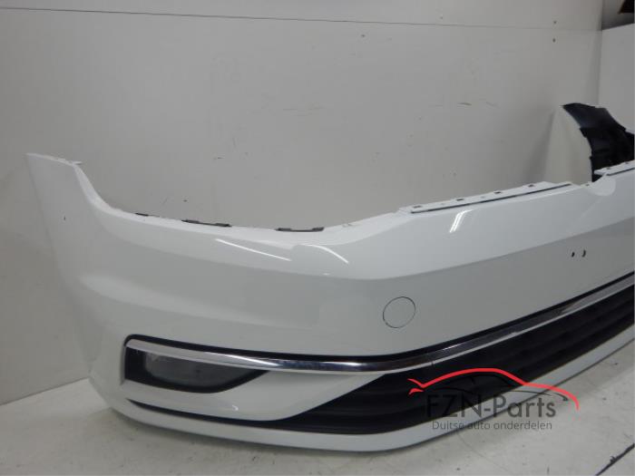 VW Golf 7 Facelift voorbumper High-Line Chrome Mistlampen