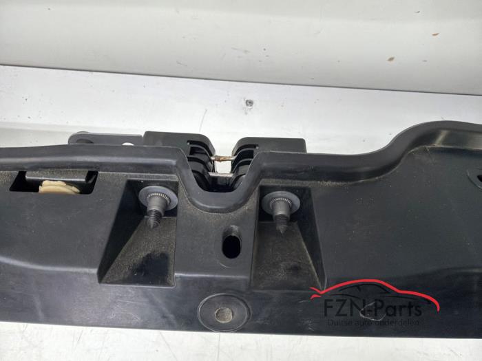 VW Transporter T6.1 Front Paneel Met Slot