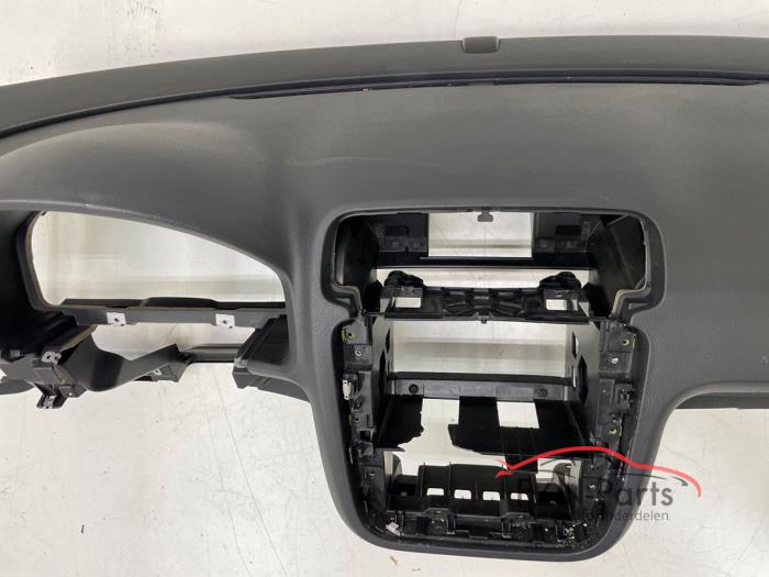 VW Scirocco 1K8 Dashboard Los Titaniumzwart