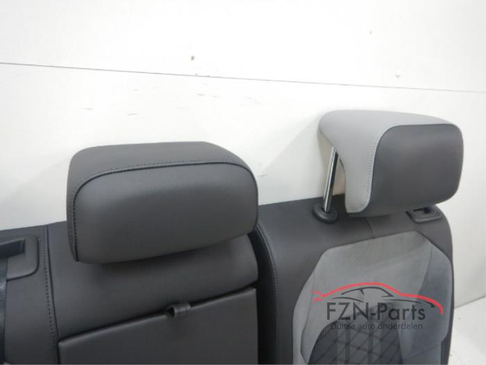 VW Golf 8 R-Line Achterbank 5-Deurs Stof Leer Alcantara