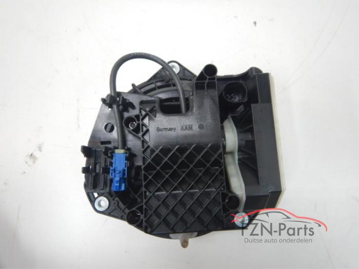 VW Passat B8 Achterklep Opener met Camera