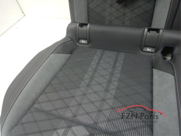 VW Golf 8 R-Line Achterbank 5-Deurs Stof Leer Alcantara