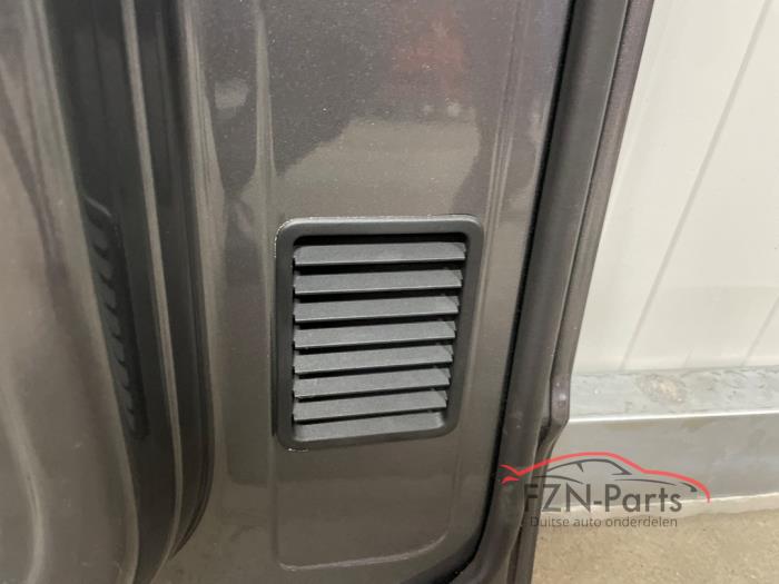 VW Transporter T6.1 Portier Rechts LR7H