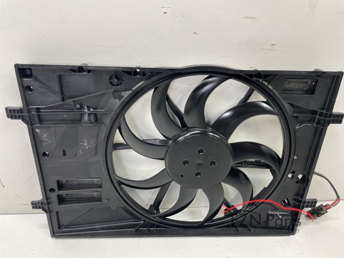 VW Golf 8 Ventilator Enkelfan + Koelluchtventilator + Behuizing 5WA121205