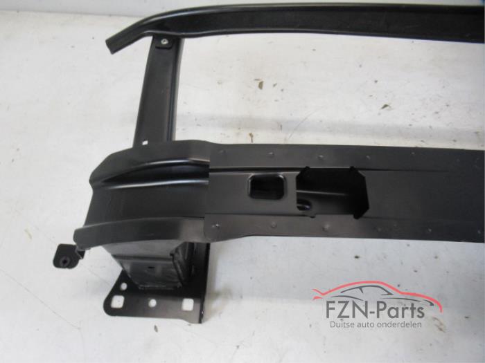 VW Passat B8 Bumperbalk