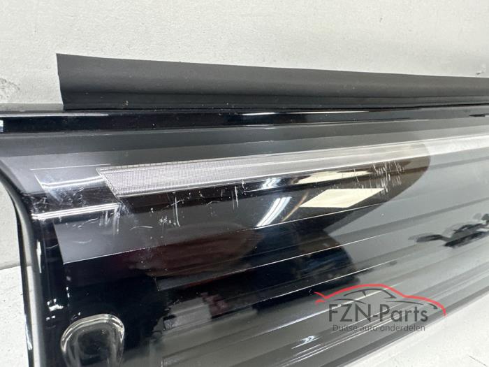 VW Tiguan 571 Verlichte grille Links