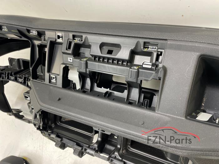 VW Crafter 7C Facelift Dashboard los tachovoorbereiding