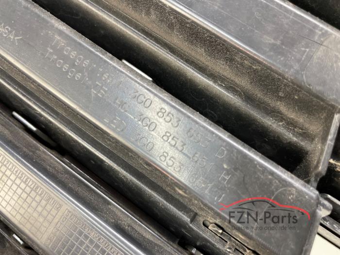 VW Passat B8 Grille Chrome/ zwart