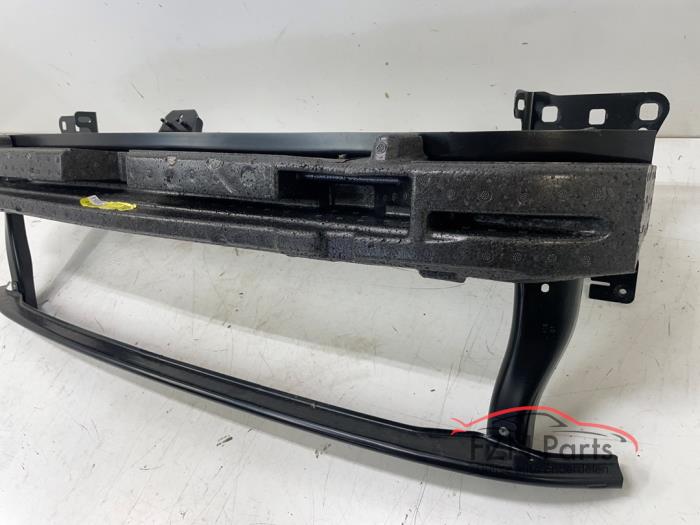 VW Golf 7 Bumperbalk voorzijde+Onderstrip+Schuim