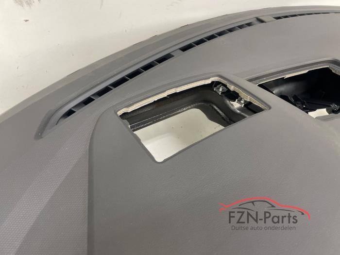 VW Volkswagen Tiguan Dashboard Los met HUD Head-up
