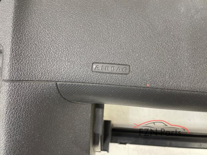 VW Caddy 2K Dashboard los