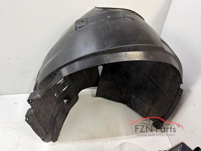 Audi a3 8Y Modderkuip links voor