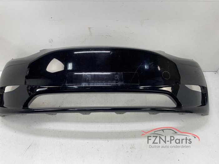 Tesla Model Y Voorbumper Solid black