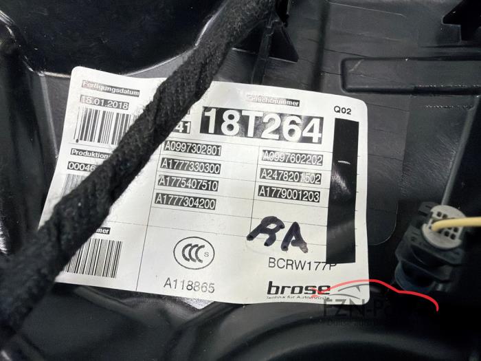 Mercedes-Benz W177 A-Klasse Ruitmechaniek met Speaker