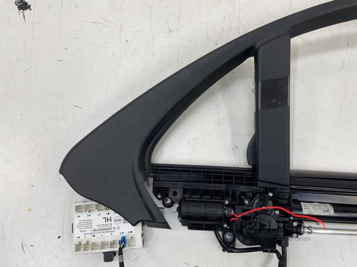 Zonnescherm elektrisch links-achter Mercedes S-Klasse (23635177)