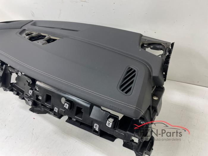 Audi Q8 4M Dashboard Los leer HUD