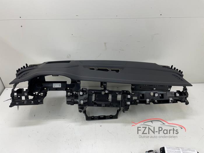 Audi Q8 4M Dashboard Los leer HUD